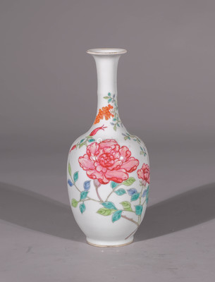 民國(guó) 粉彩牡丹紋弦紋瓶 瓷器