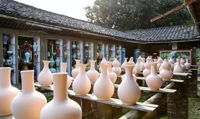 景德鎮(zhèn)古窯,是全國(guó)唯一以陶瓷文化為主題的國(guó)家級(jí)旅游景區(qū)
