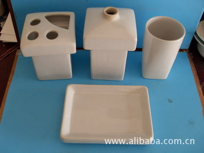 【廠家直銷陶瓷時(shí)尚高檔浴衛(wèi)潔具四件套/衛(wèi)浴洗漱用具】?jī)r(jià)格,廠家,圖片,衛(wèi)浴套件,福建省德化乾順陶瓷-