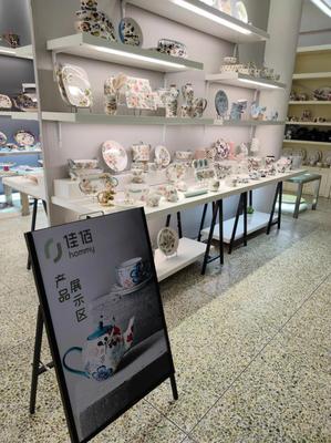 外貿(mào)工廠的新抓手:左手&ldquo;線上廣交會(huì)&rdquo;,右手聯(lián)合電商拓內(nèi)銷