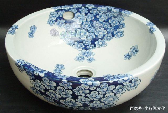 中國傳統(tǒng)文化,景德鎮(zhèn)陶瓷彩繪雕塑,白瓷的彩繪及造型